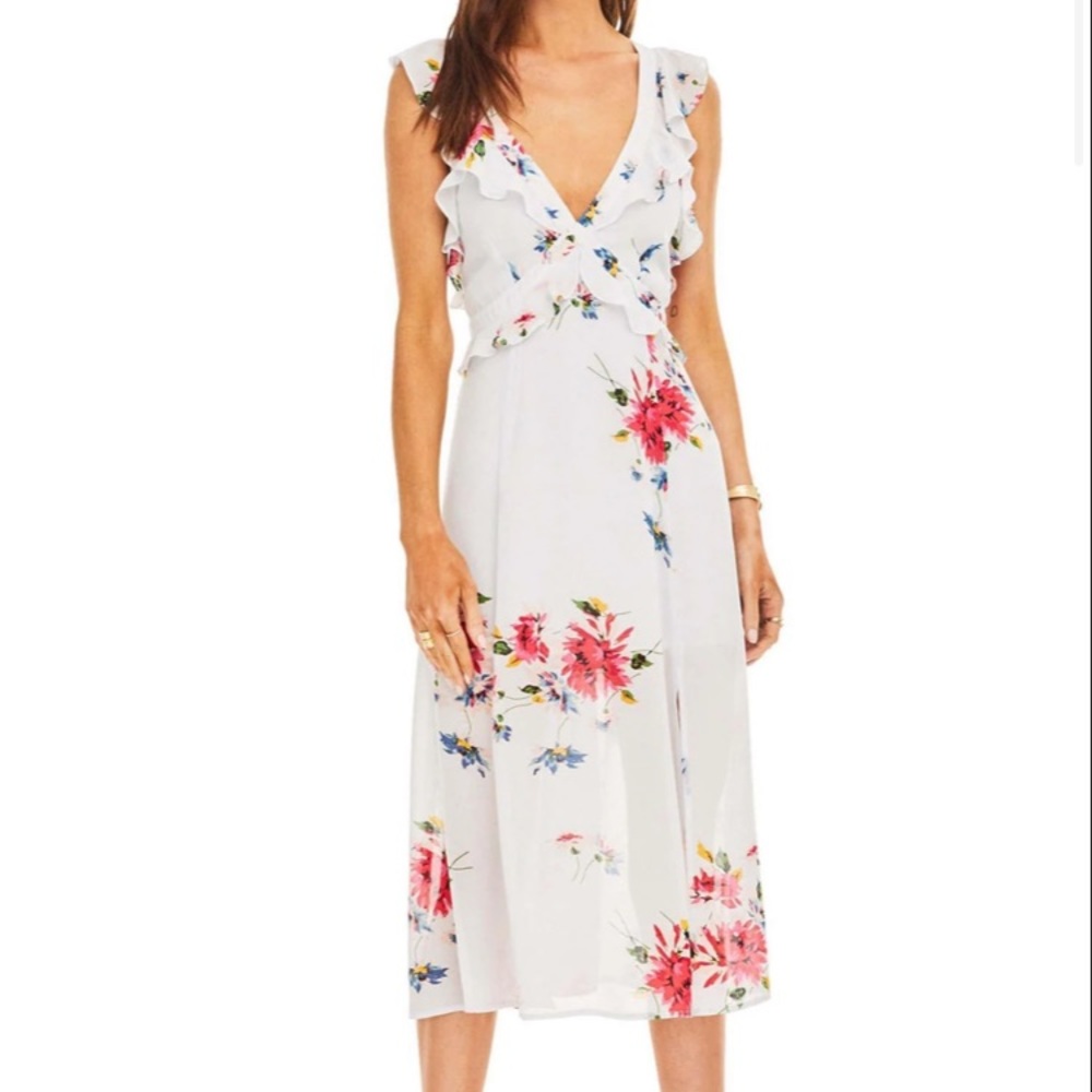 NWOT ASTR floral ruffle dress